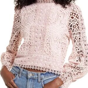 Amylynn Crochet Lace Crop Women's Blouse in Soft Pink - S